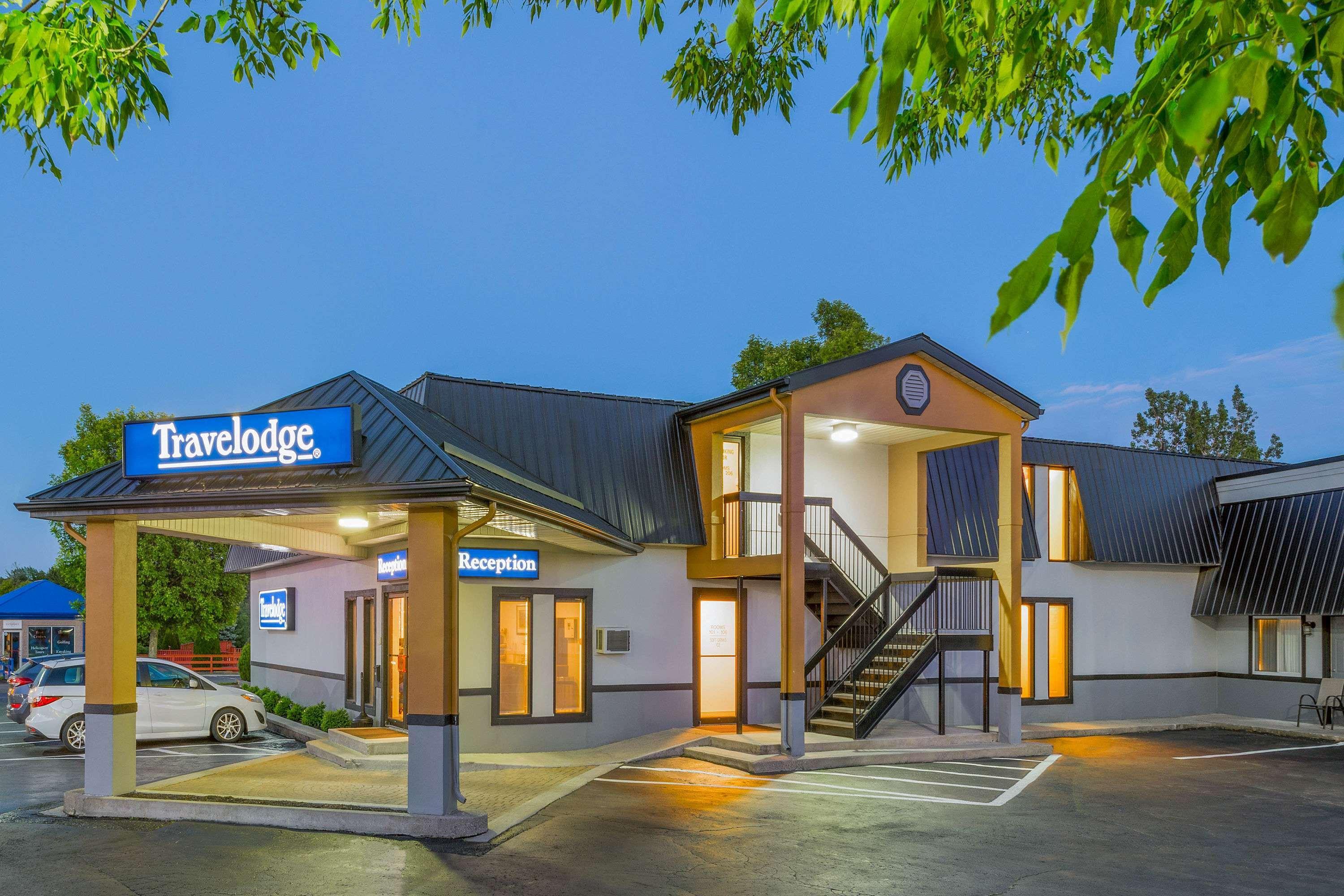 Travelodge By Wyndham Gananoque Ngoại thất bức ảnh