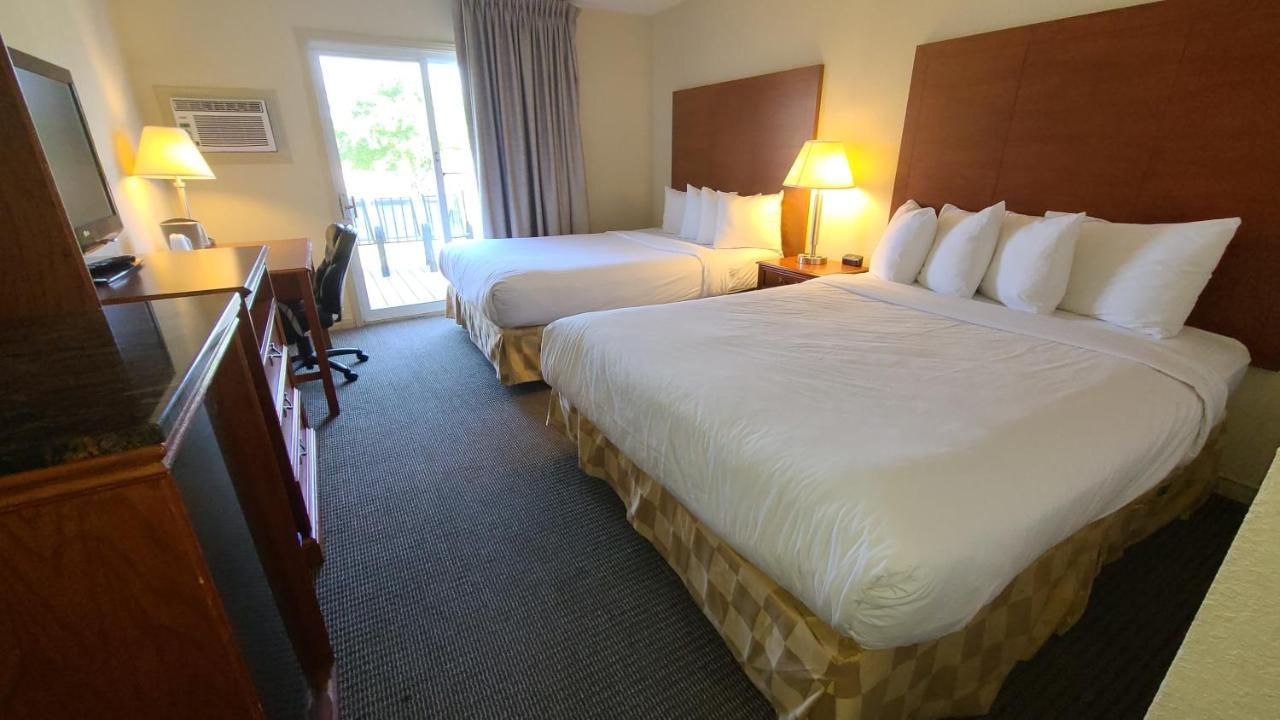 Travelodge By Wyndham Gananoque Phòng bức ảnh