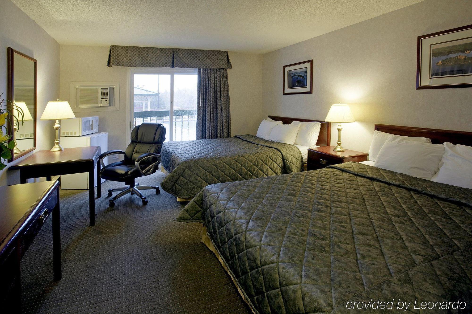 Travelodge By Wyndham Gananoque Phòng bức ảnh