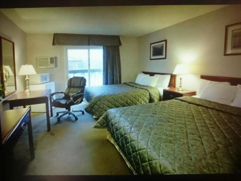Travelodge By Wyndham Gananoque Ngoại thất bức ảnh